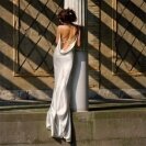 Свадебное платье с открытой спиной